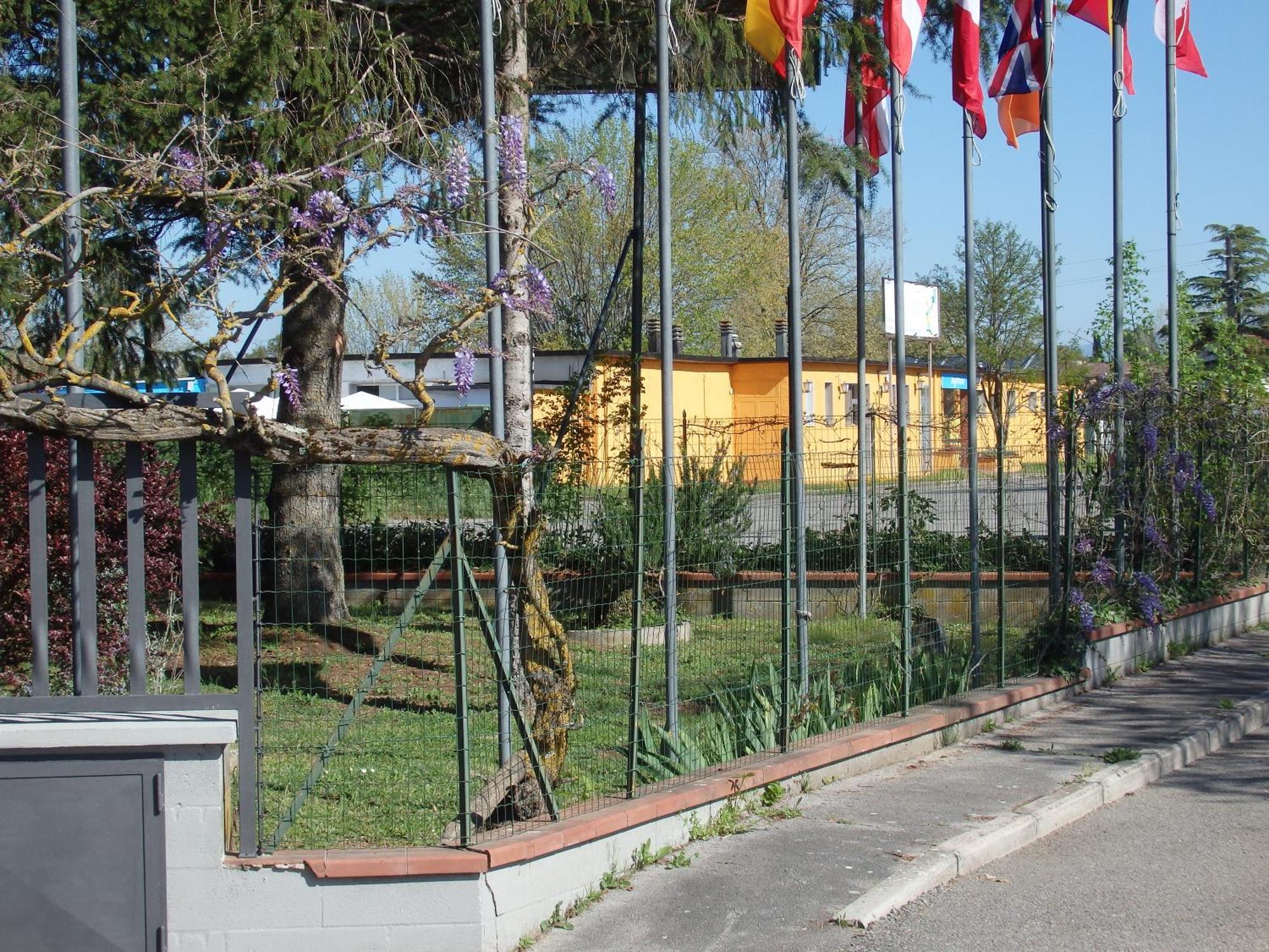 Camping Village La Chiocciola Capannole المظهر الخارجي الصورة