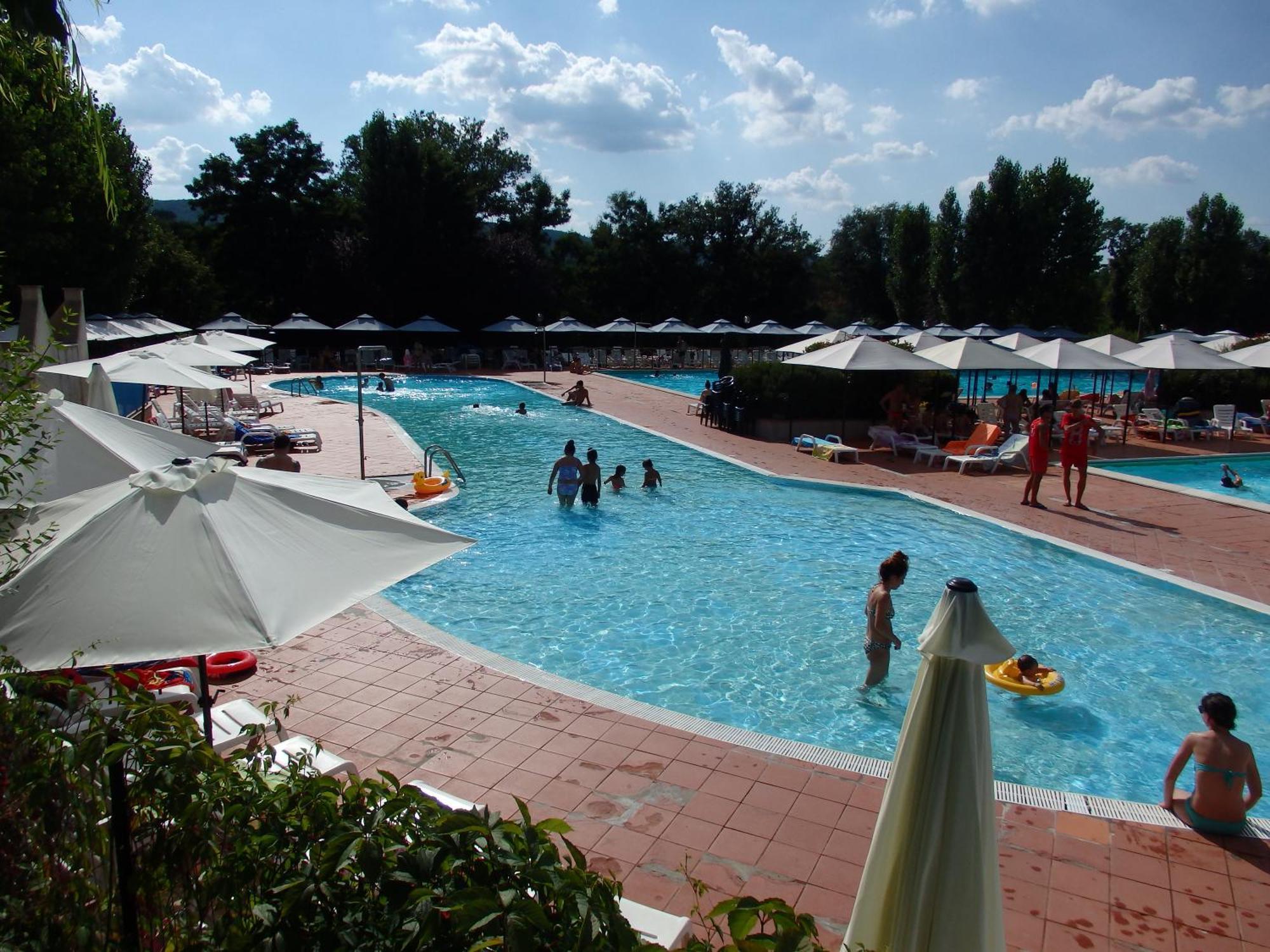 Camping Village La Chiocciola Capannole المظهر الخارجي الصورة